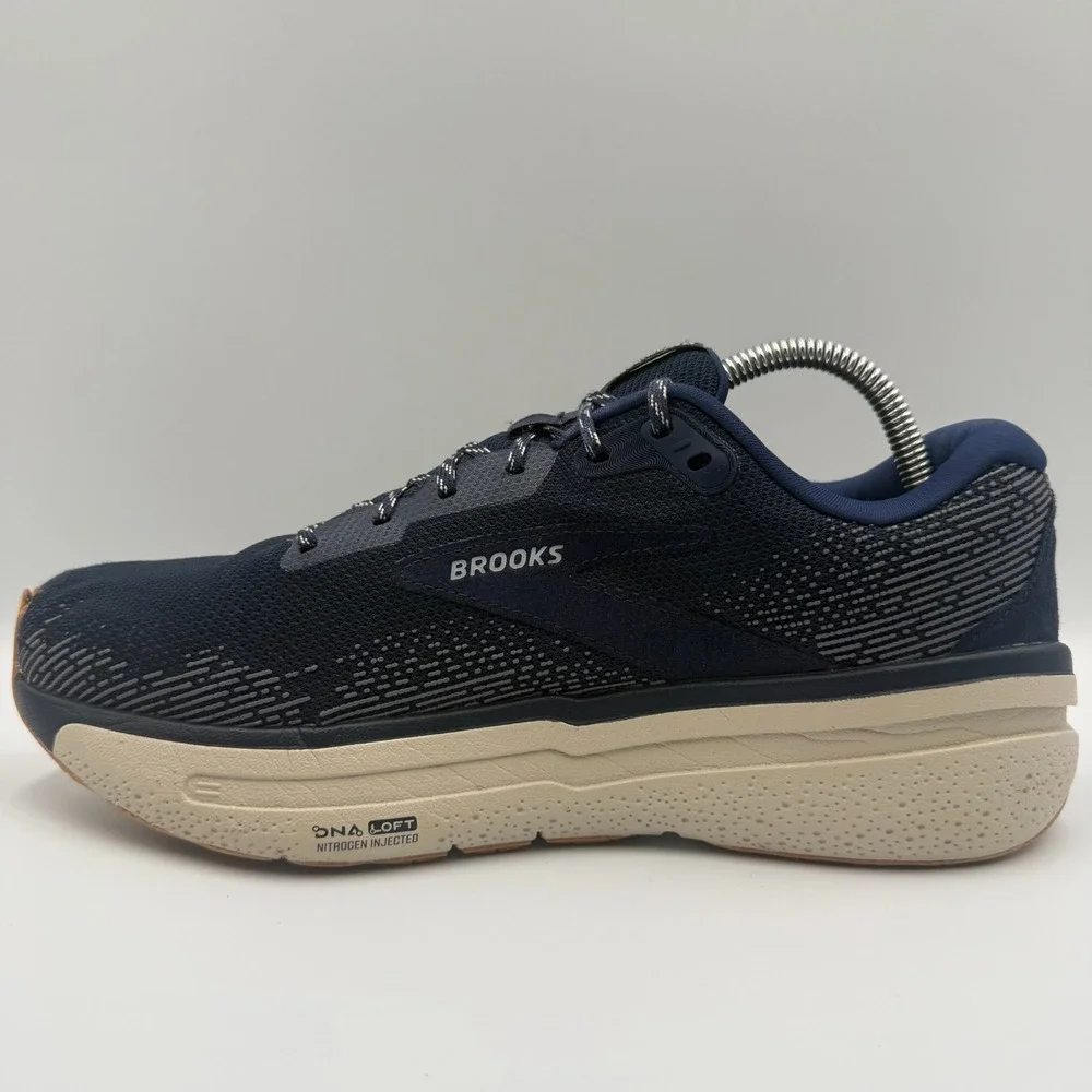 Brooks ghost max